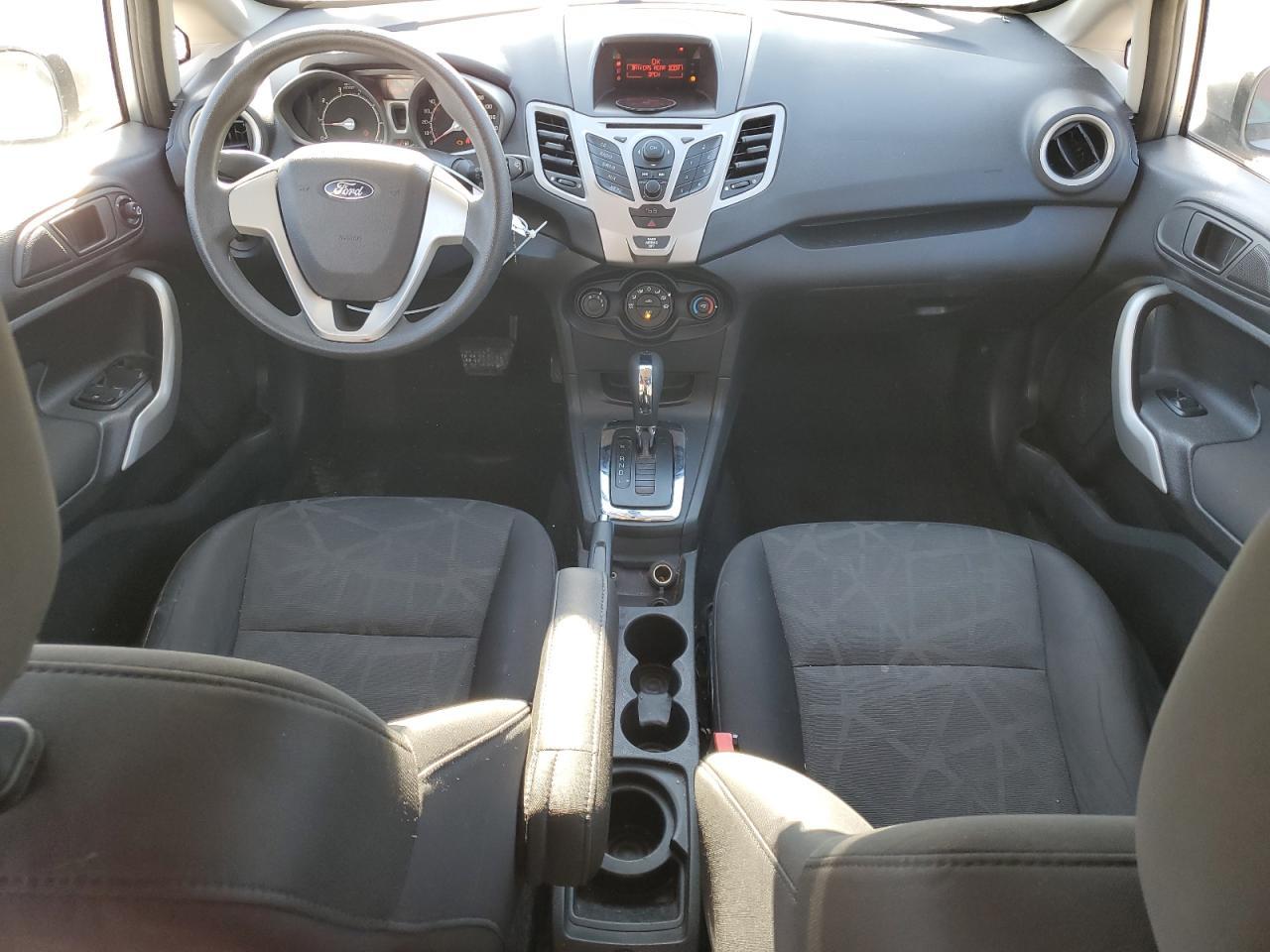 2012 FORD Fiesta
