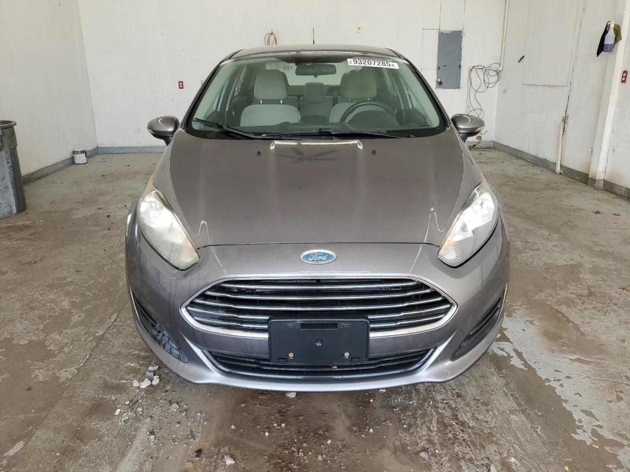 2014 FORD Fiesta