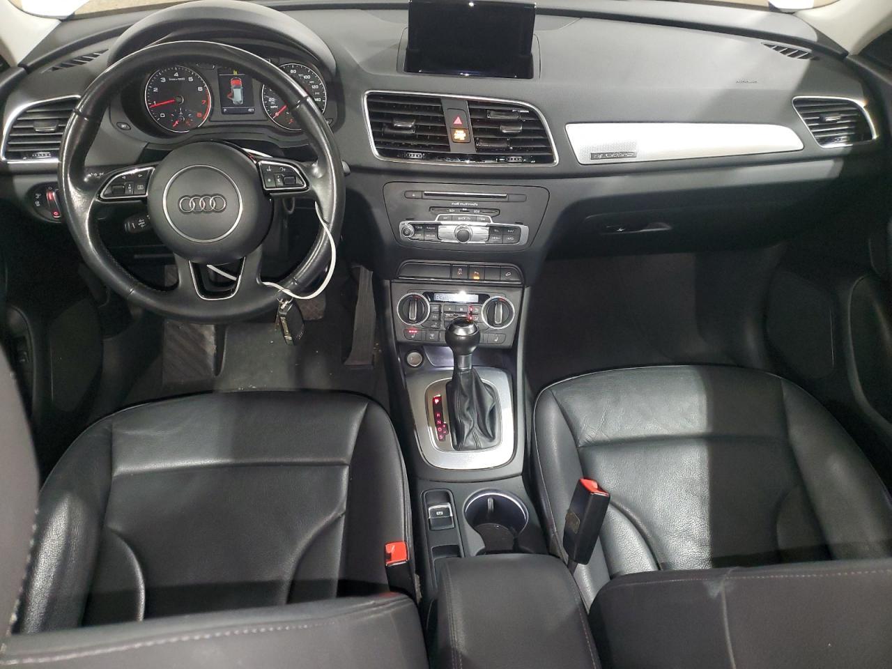 2016 AUDI Q3