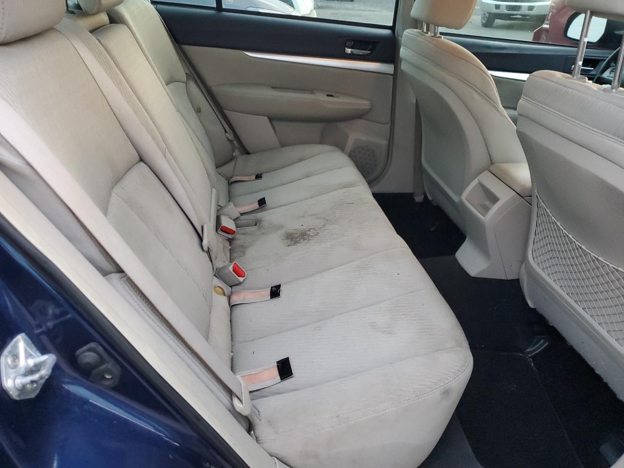 2011 SUBARU Legacy