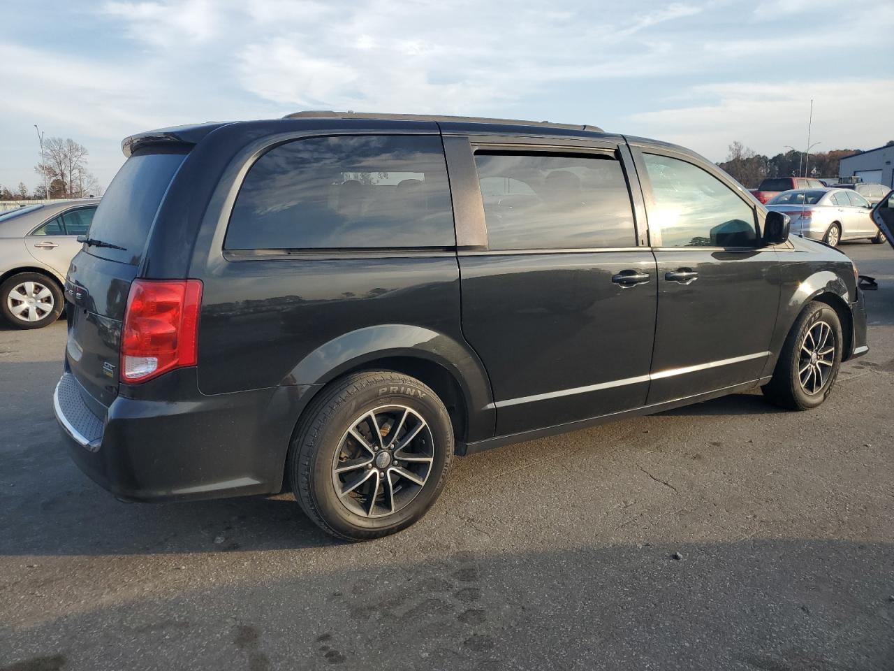 2018 DODGE GRAND CARAVAN