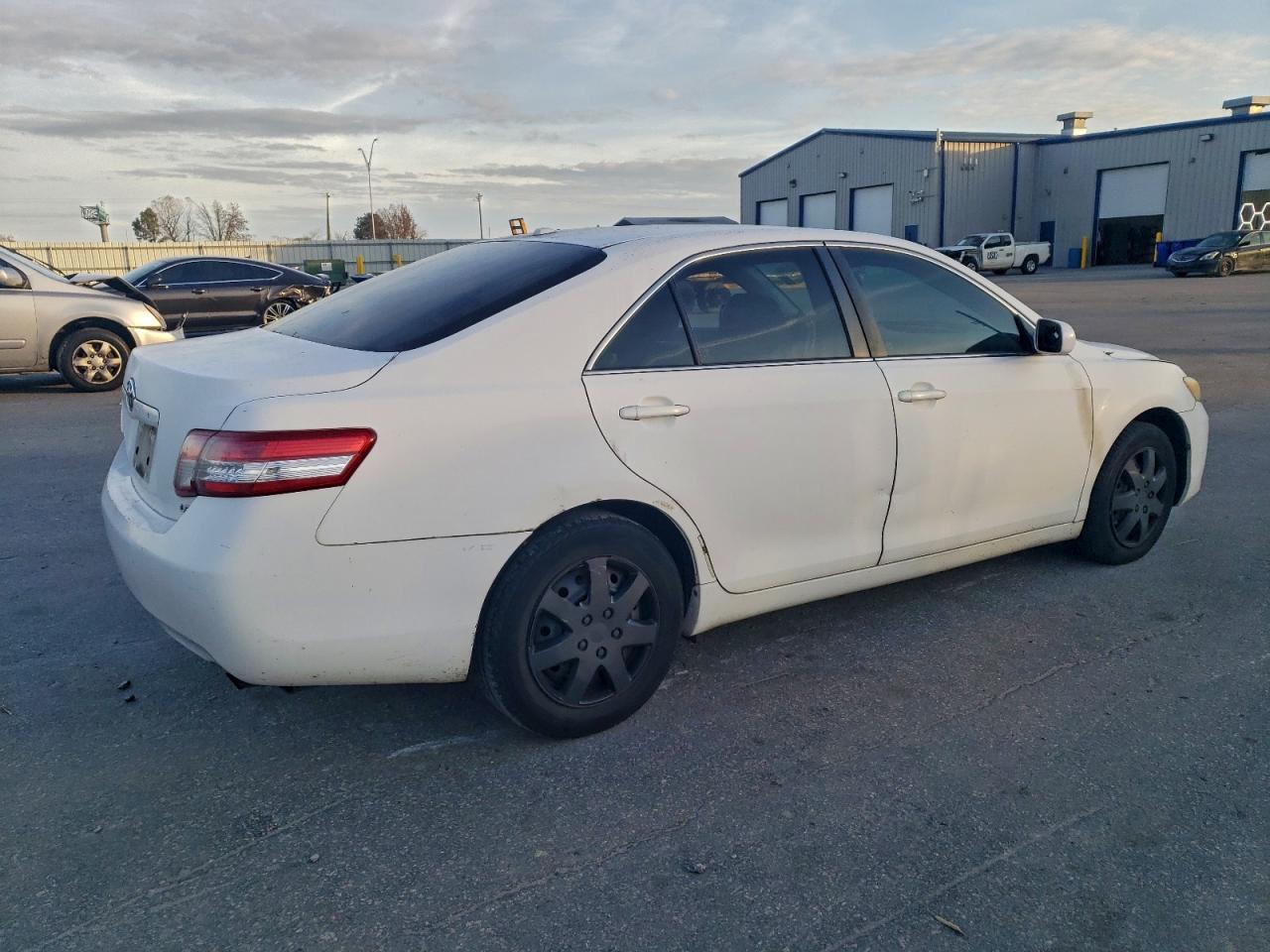 2010 TOYOTA CAMRY