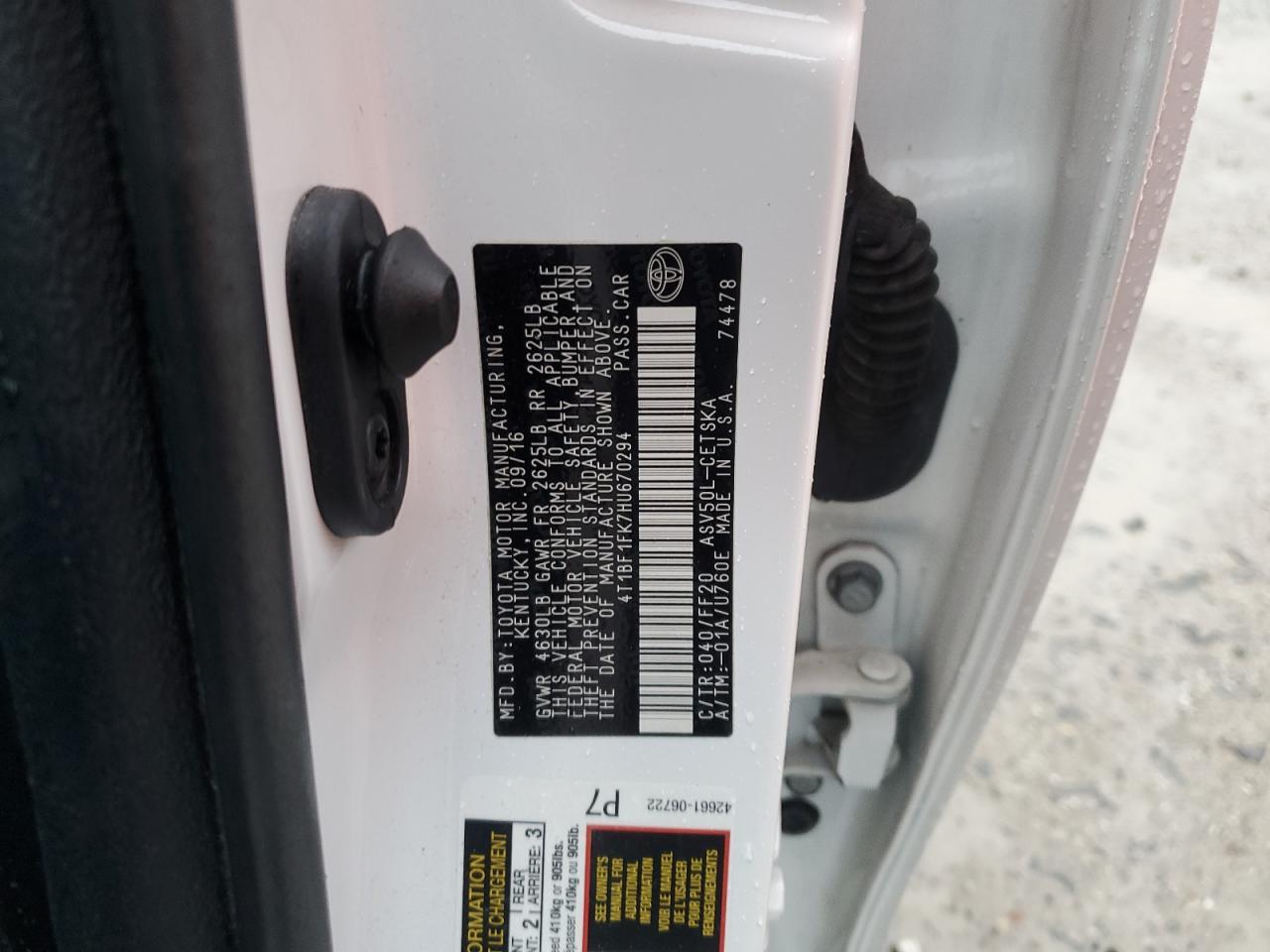 2017 TOYOTA CAMRY