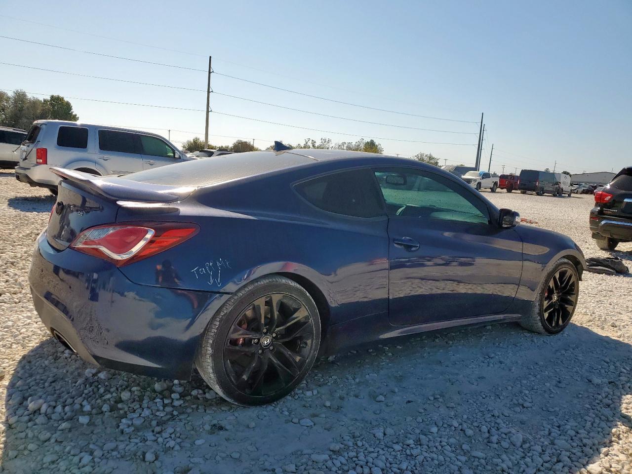 2016 HYUNDAI GENESIS
