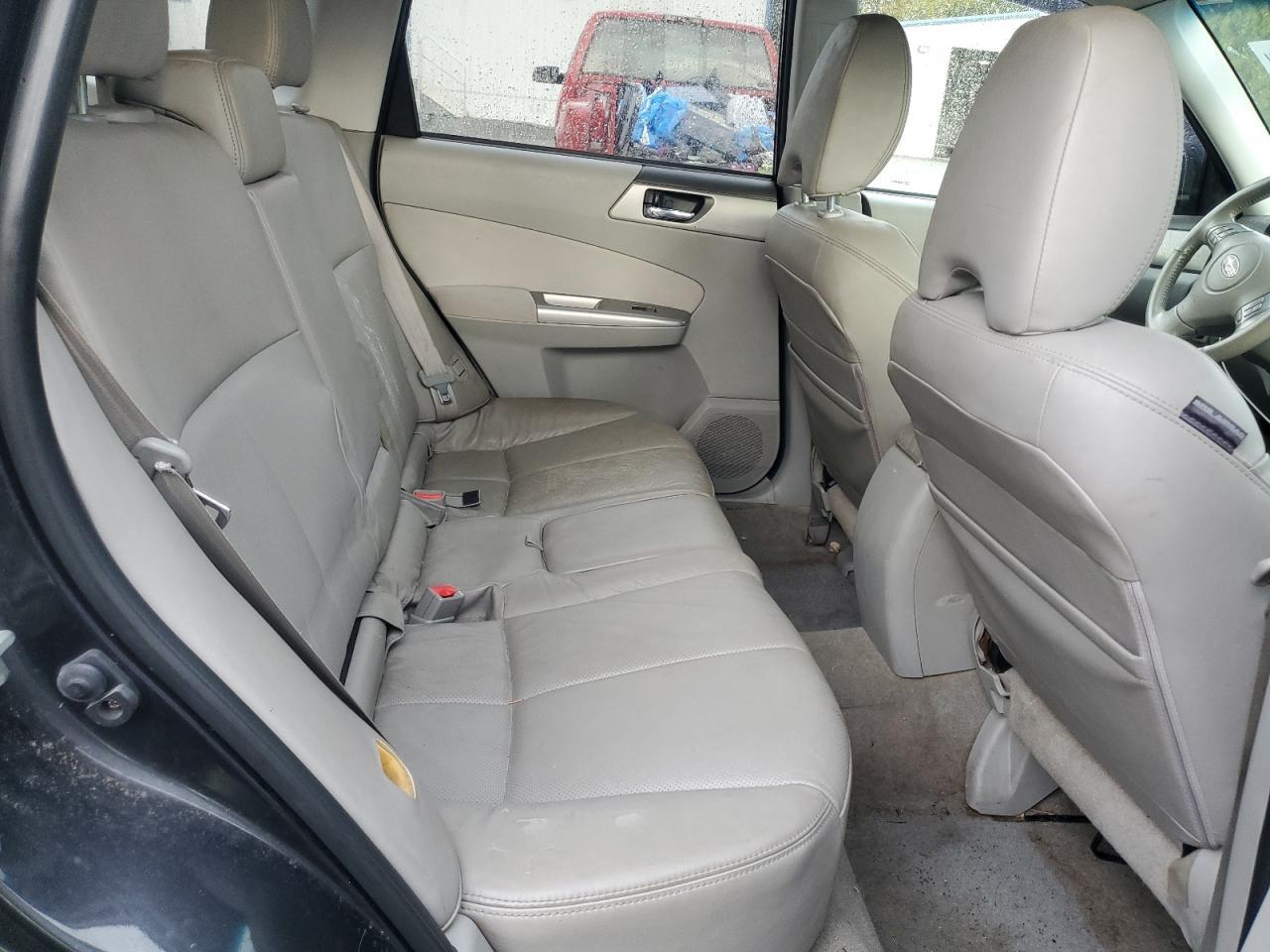 2010 SUBARU FORESTER