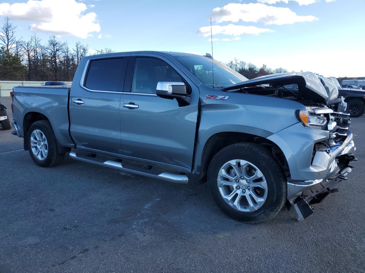 2024 CHEVROLET Silverado