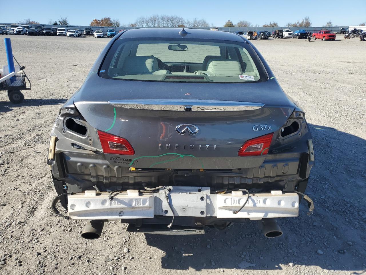2011 INFINITI G37