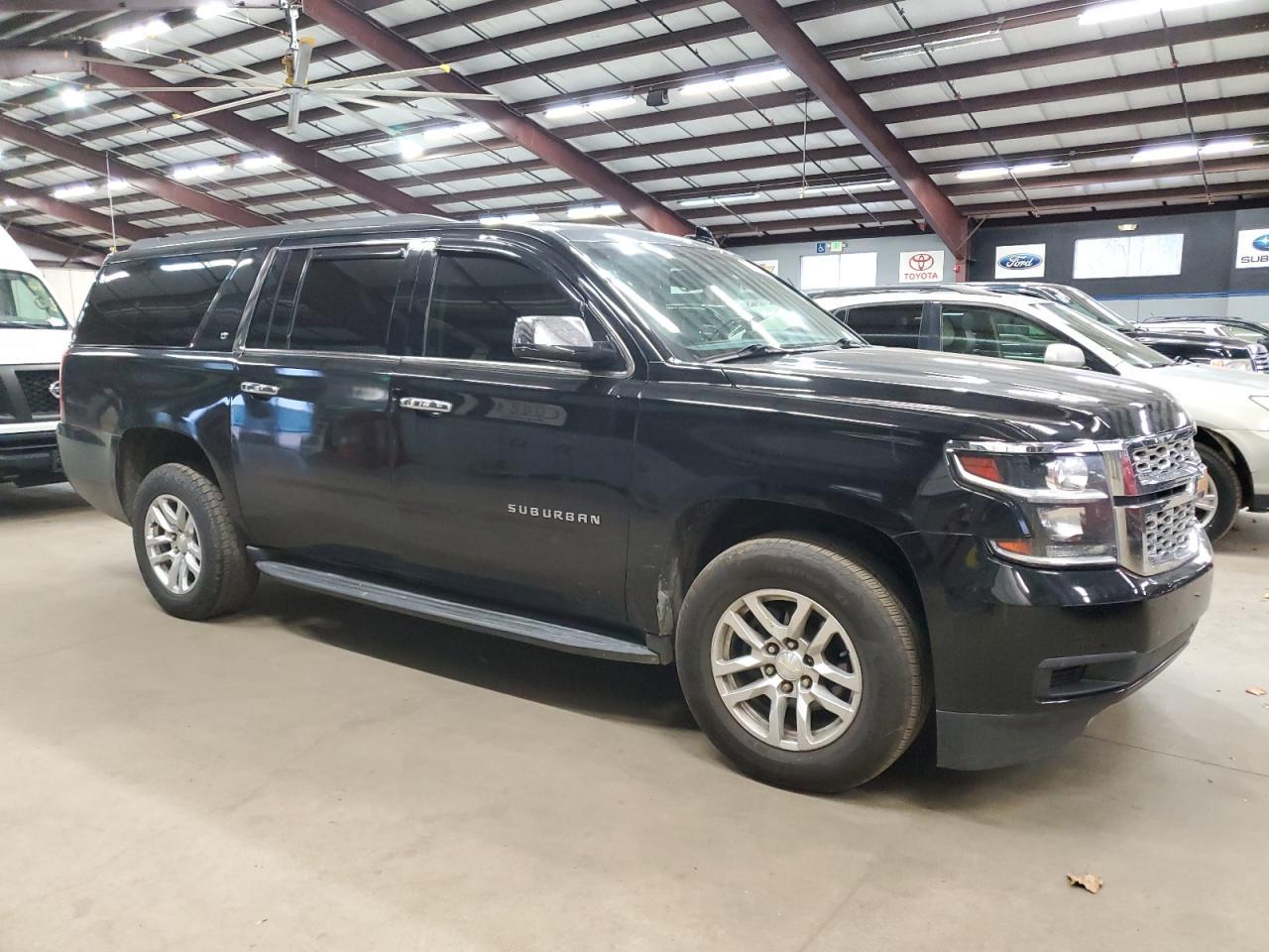 2018 CHEVROLET Suburban