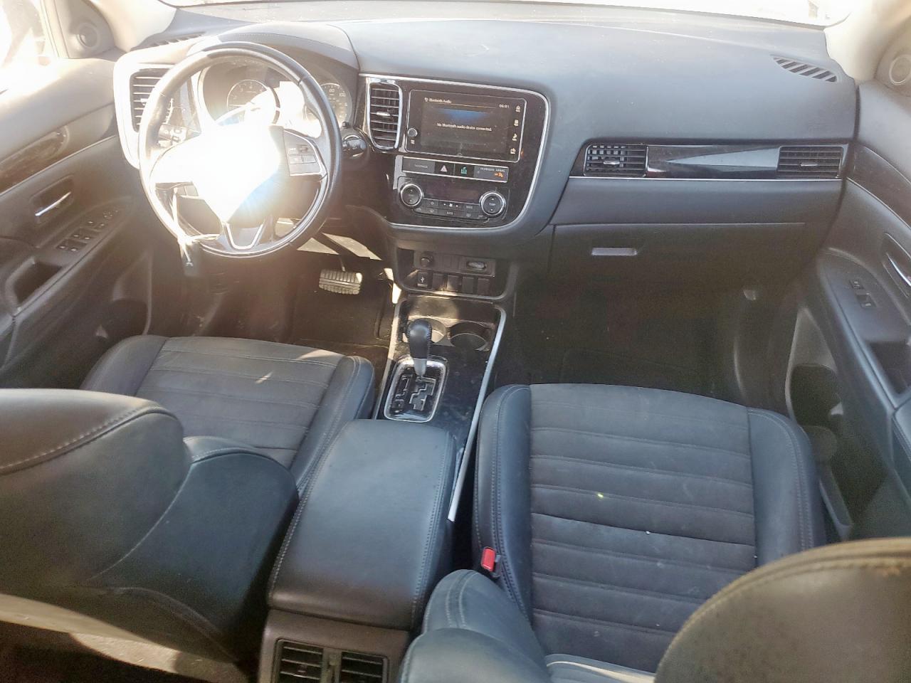 2019 MITSUBISHI outlander