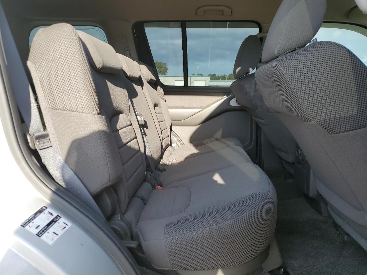 2011 NISSAN PATHFINDER