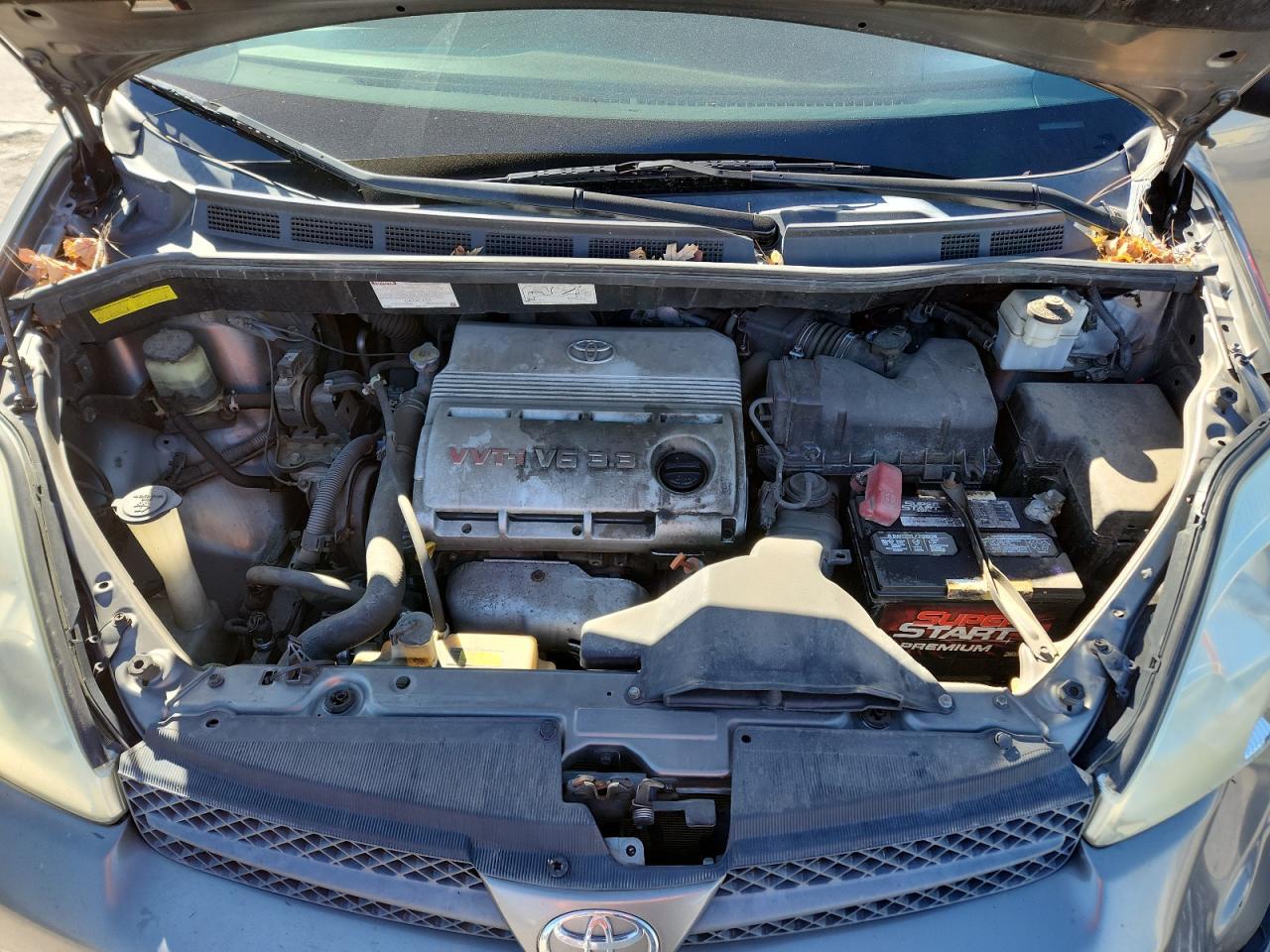 2004 TOYOTA SIENNA
