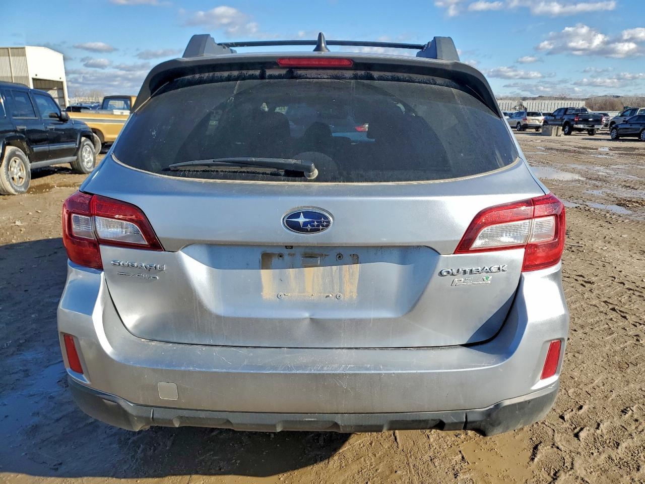 2017 SUBARU Outback