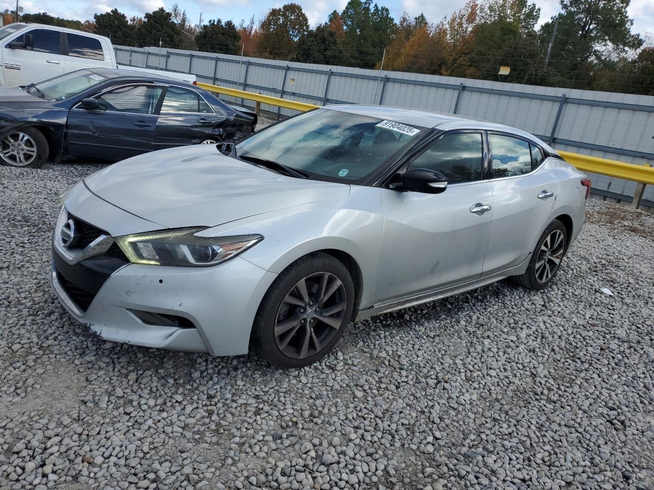 2018 NISSAN Maxima