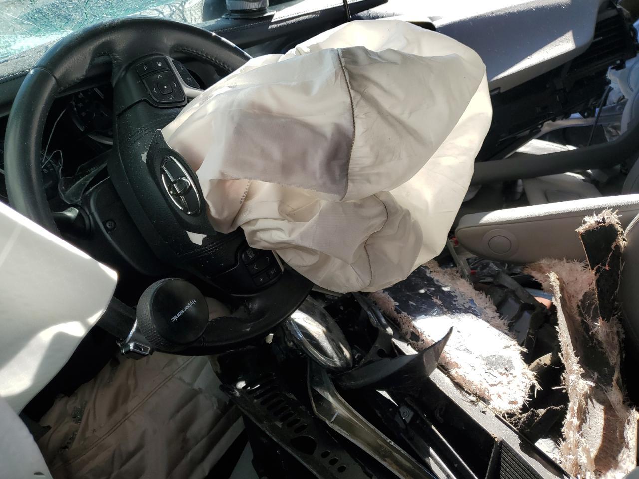 2019 TOYOTA SIENNA