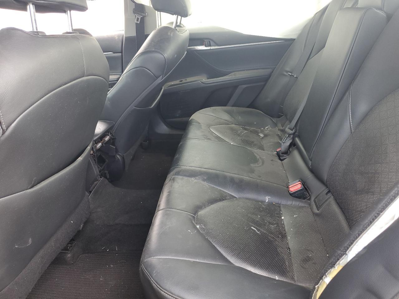 2018 TOYOTA CAMRY