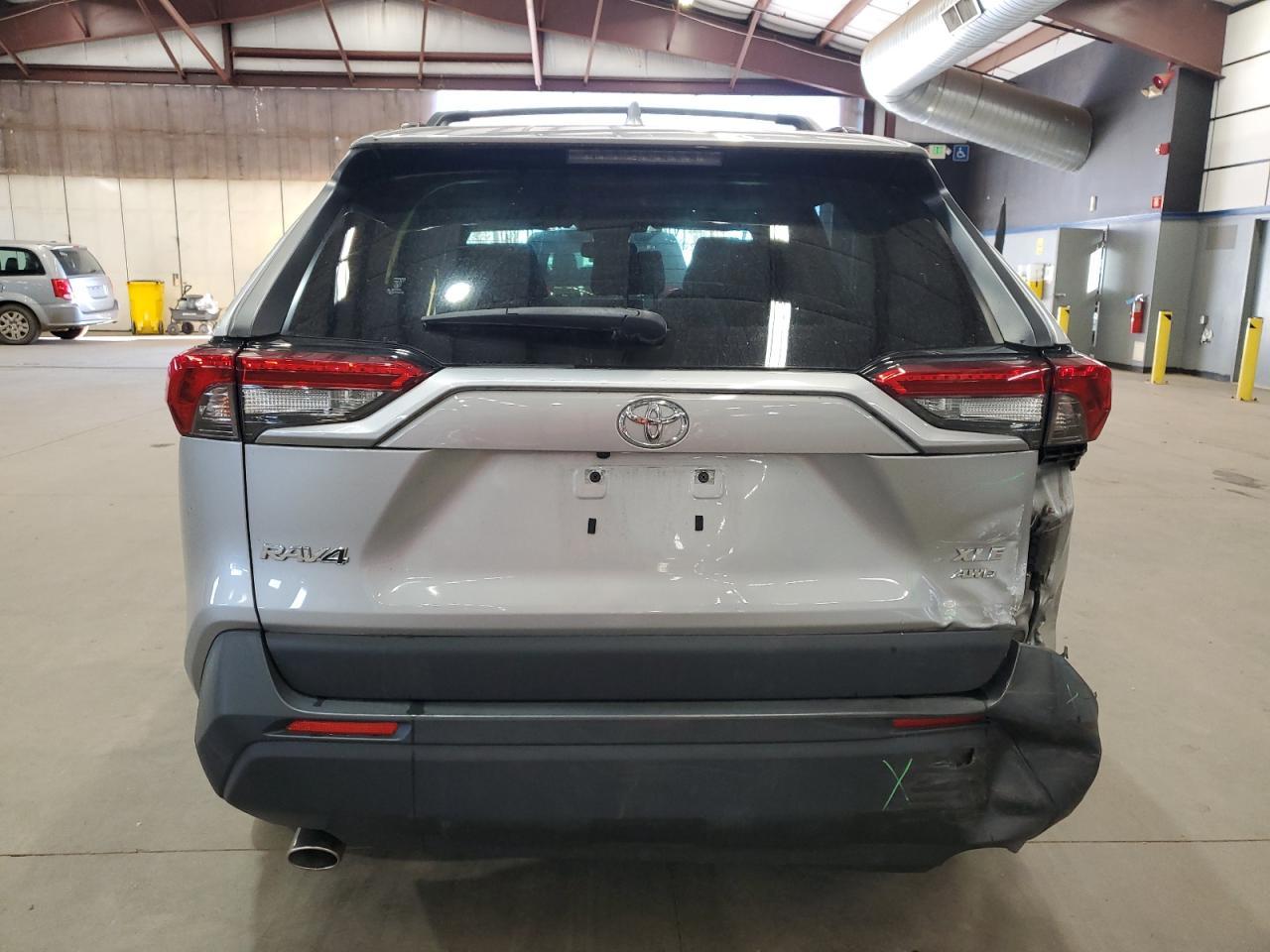 2019 TOYOTA RAV4