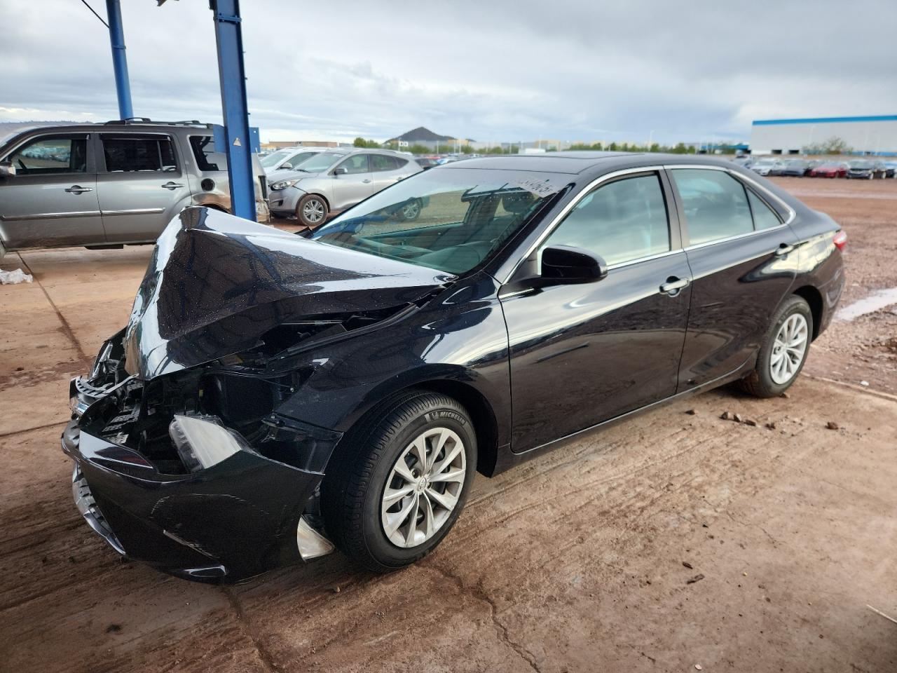 2017 TOYOTA CAMRY