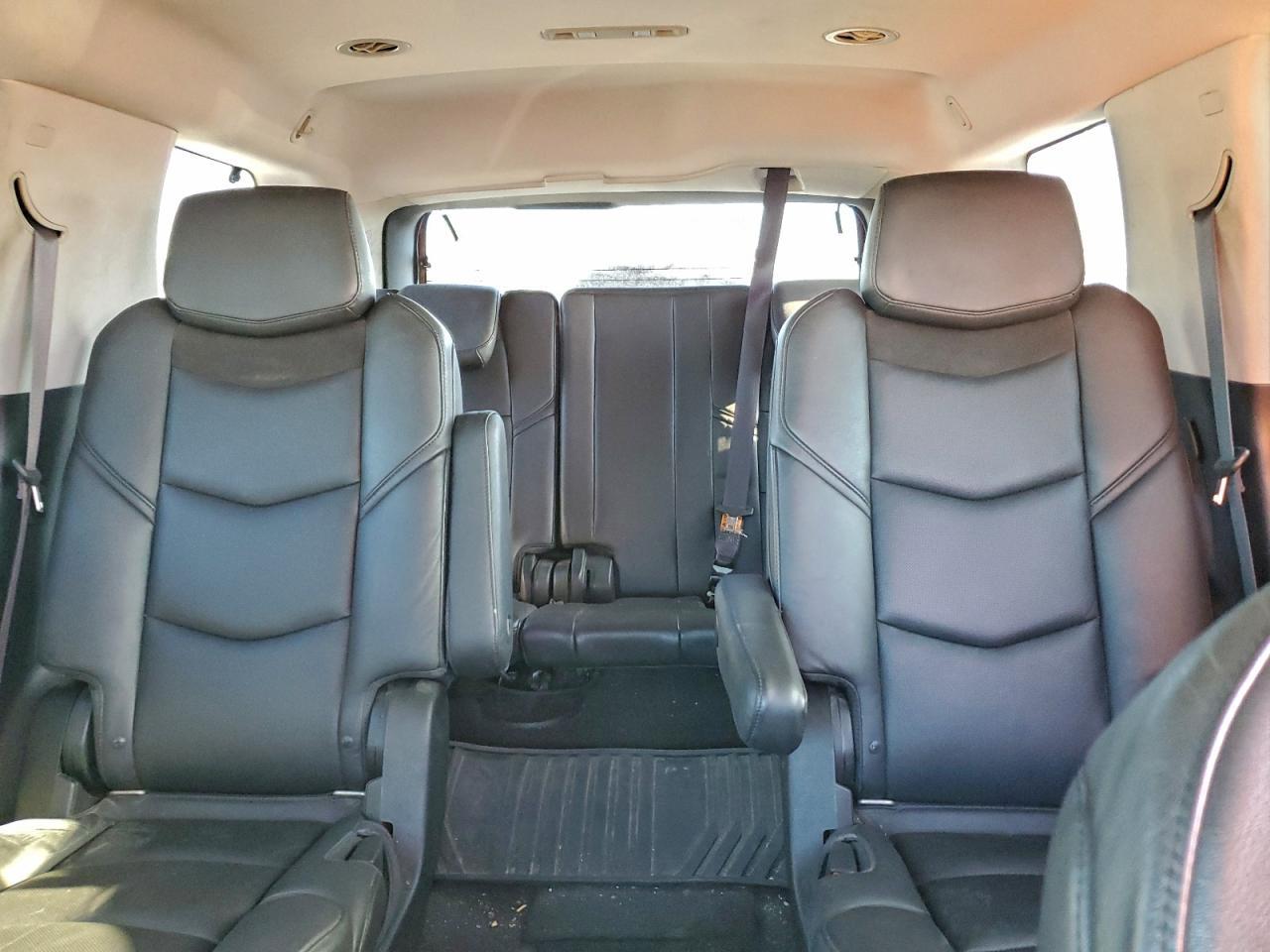 2016 CADILLAC ESCALADE