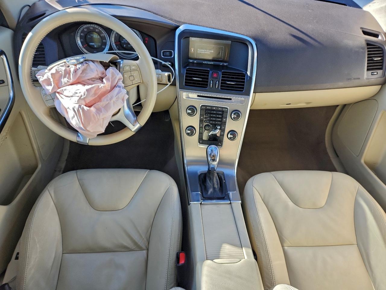 2013 VOLVO XC60