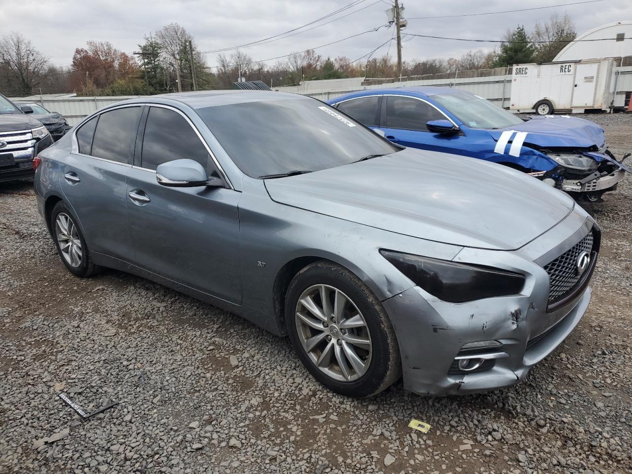 2015 INFINITI Q50
