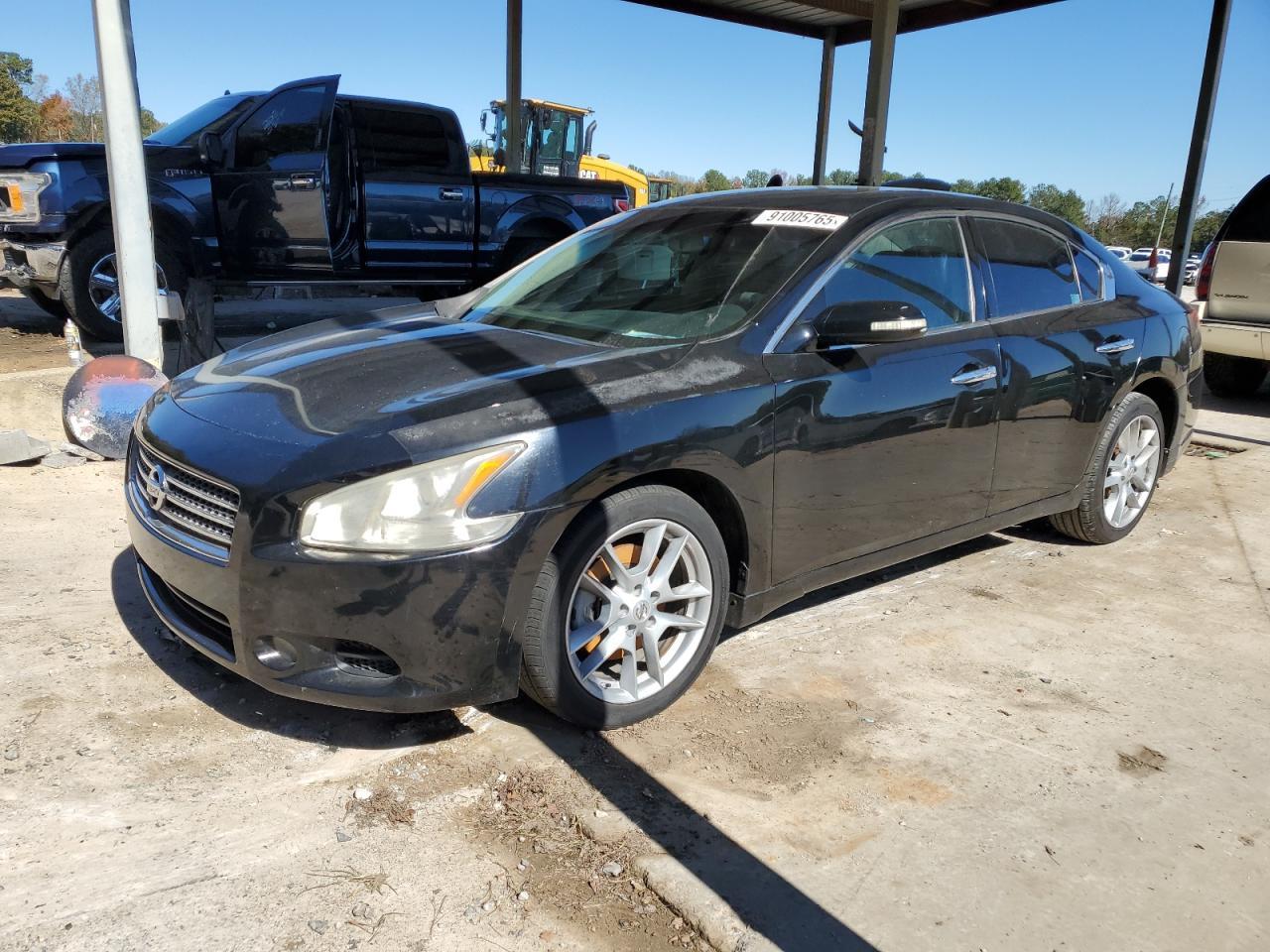 2010 NISSAN Maxima