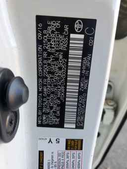 2017 TOYOTA PRIUS