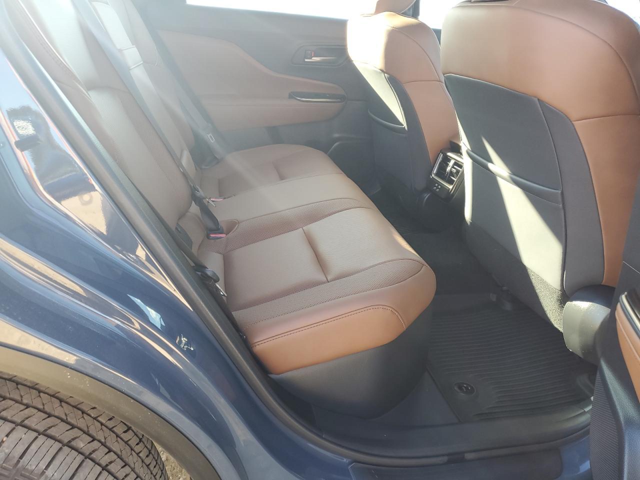 2025 TOYOTA Crown