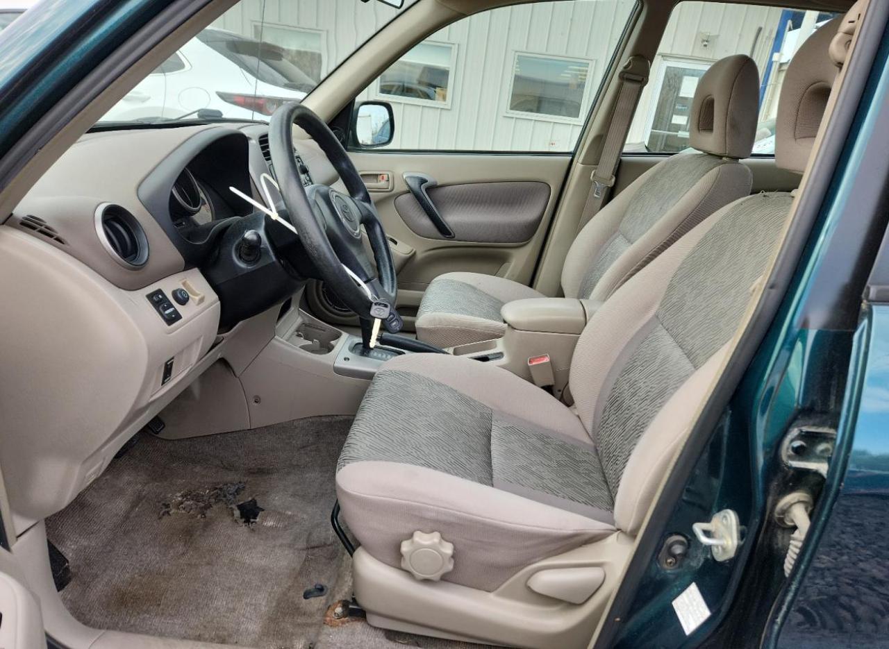 2002 TOYOTA RAV4