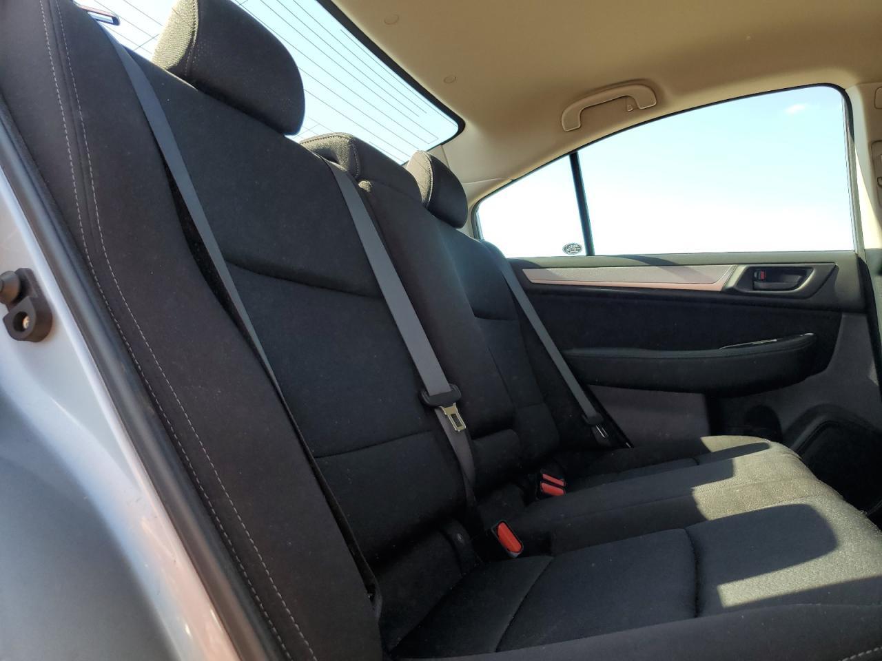 2016 SUBARU Legacy