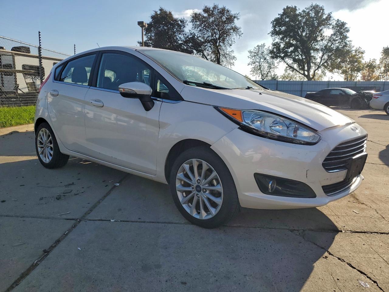 2017 FORD Fiesta