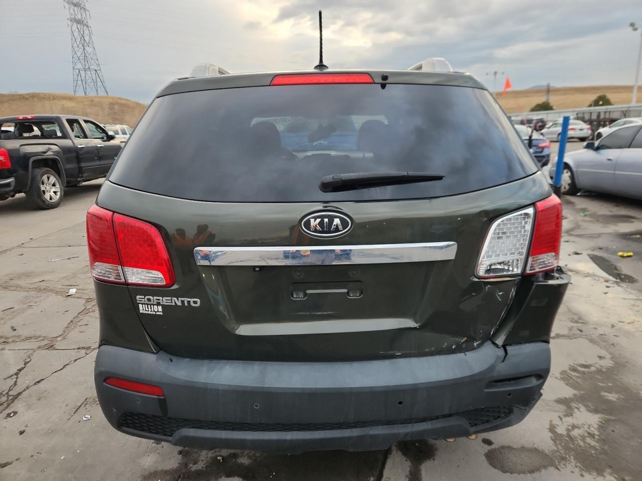 2011 KIA SORENTO