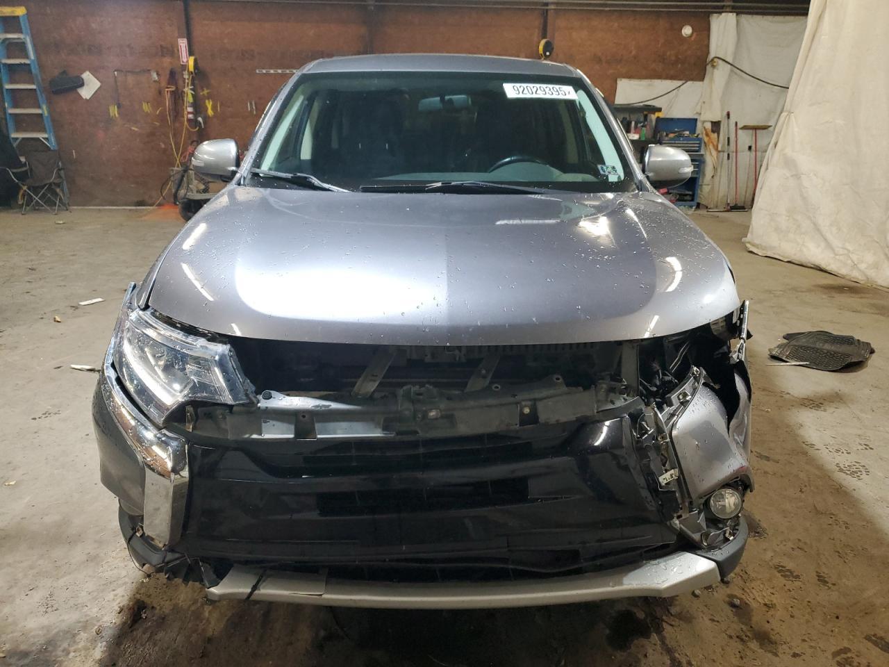 2016 MITSUBISHI outlander