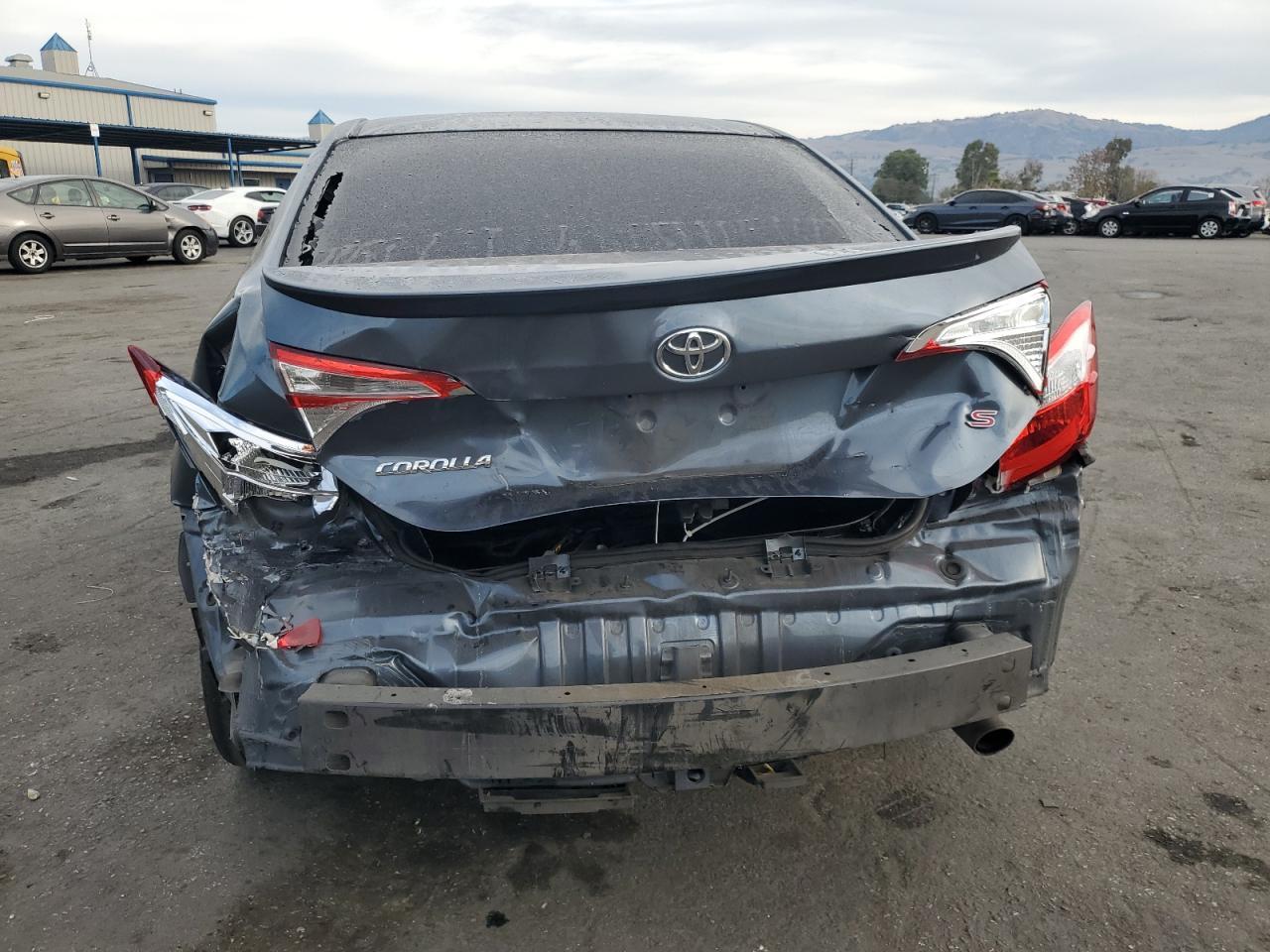 2016 TOYOTA COROLLA