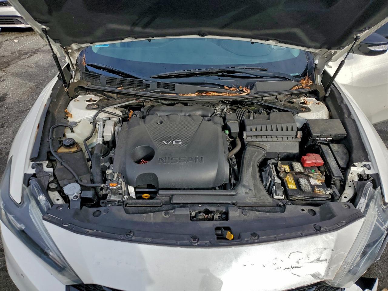 2016 NISSAN Maxima