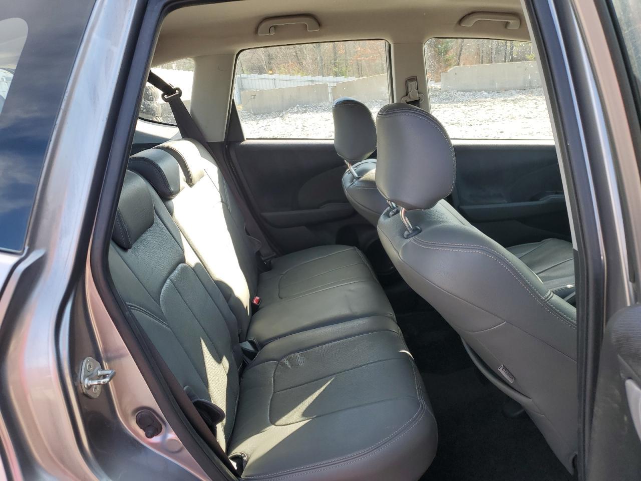 2010 HONDA FIT