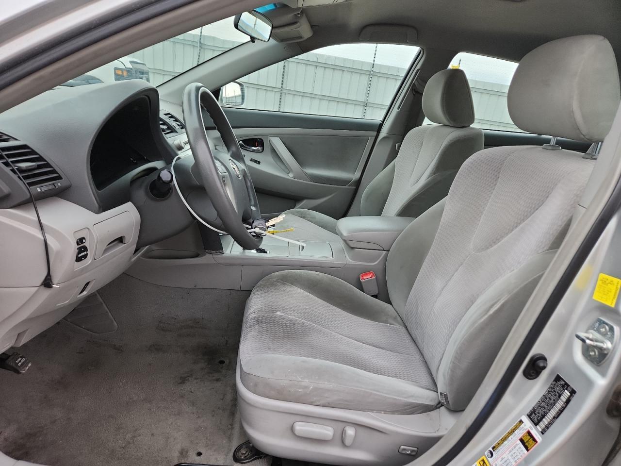 2011 TOYOTA CAMRY
