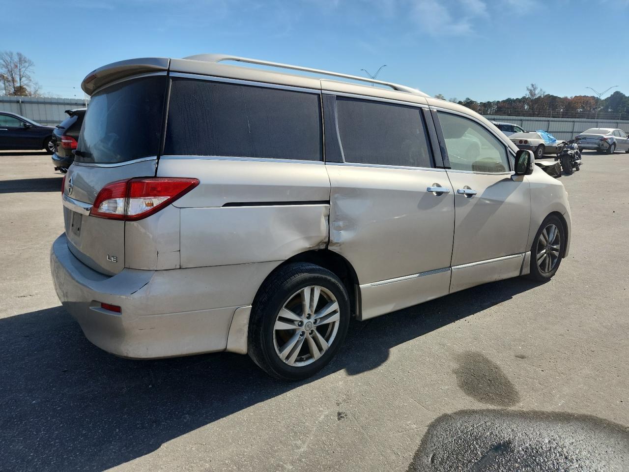 2012 NISSAN Quest