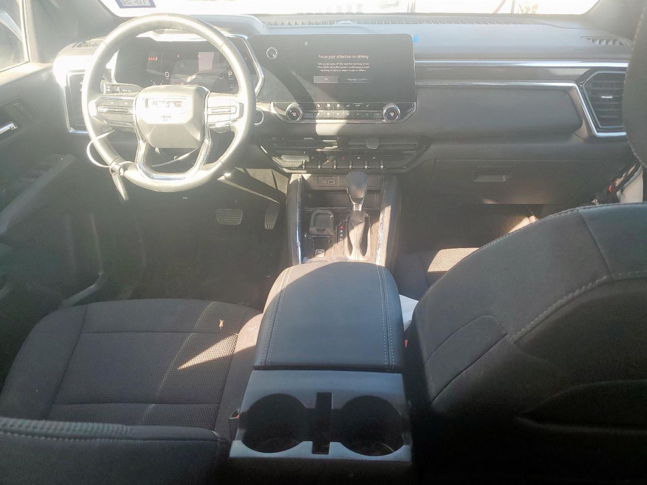 2024 GMC CANYON