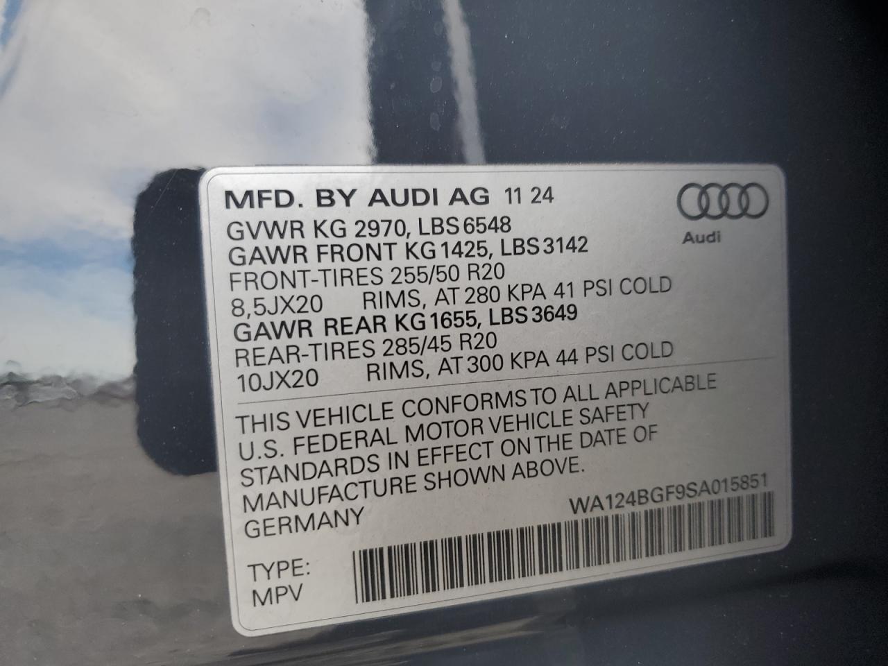 2025 AUDI Q6 e-tron