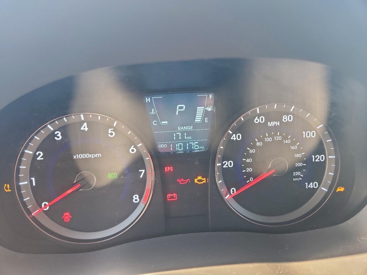 2012 HYUNDAI ACCENT