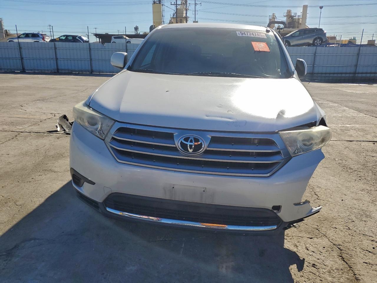 2013 TOYOTA HIGHLANDER