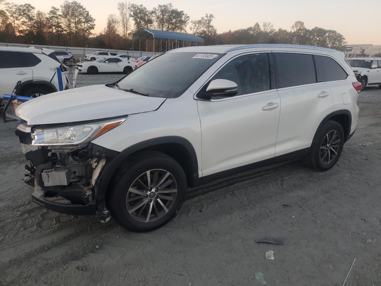 2019 TOYOTA HIGHLANDER