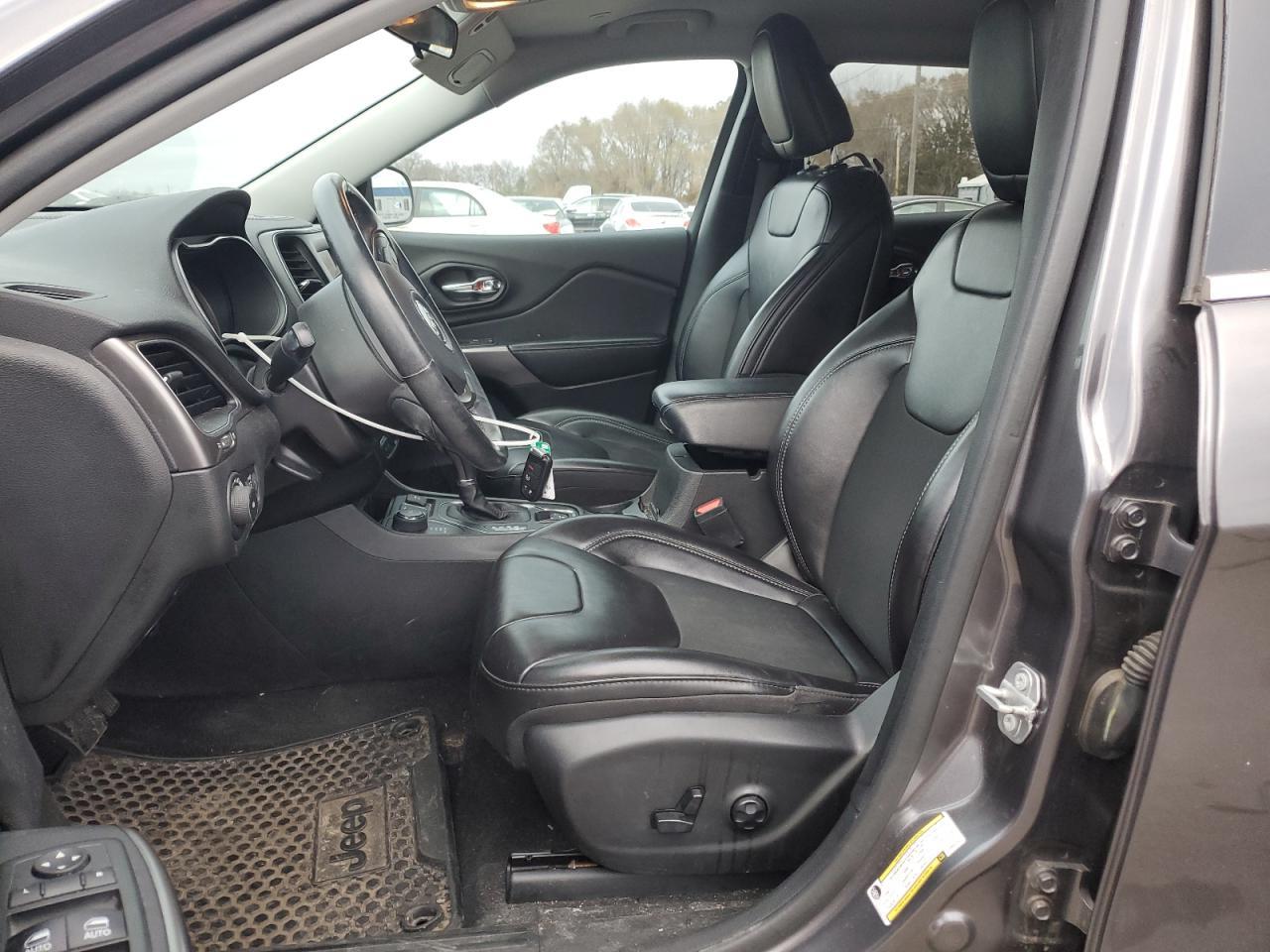 2019 JEEP CHEROKEE