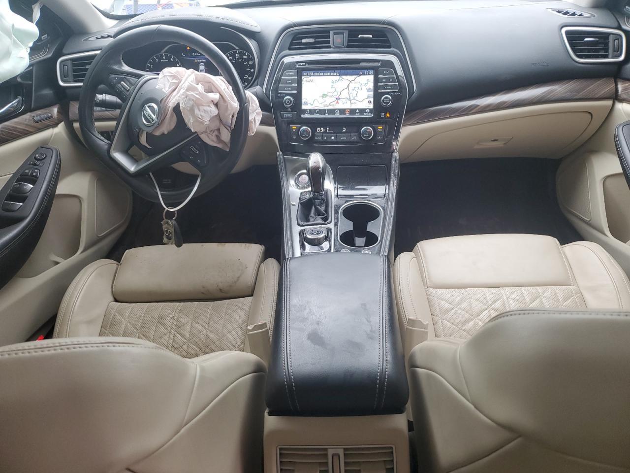 2017 NISSAN Maxima