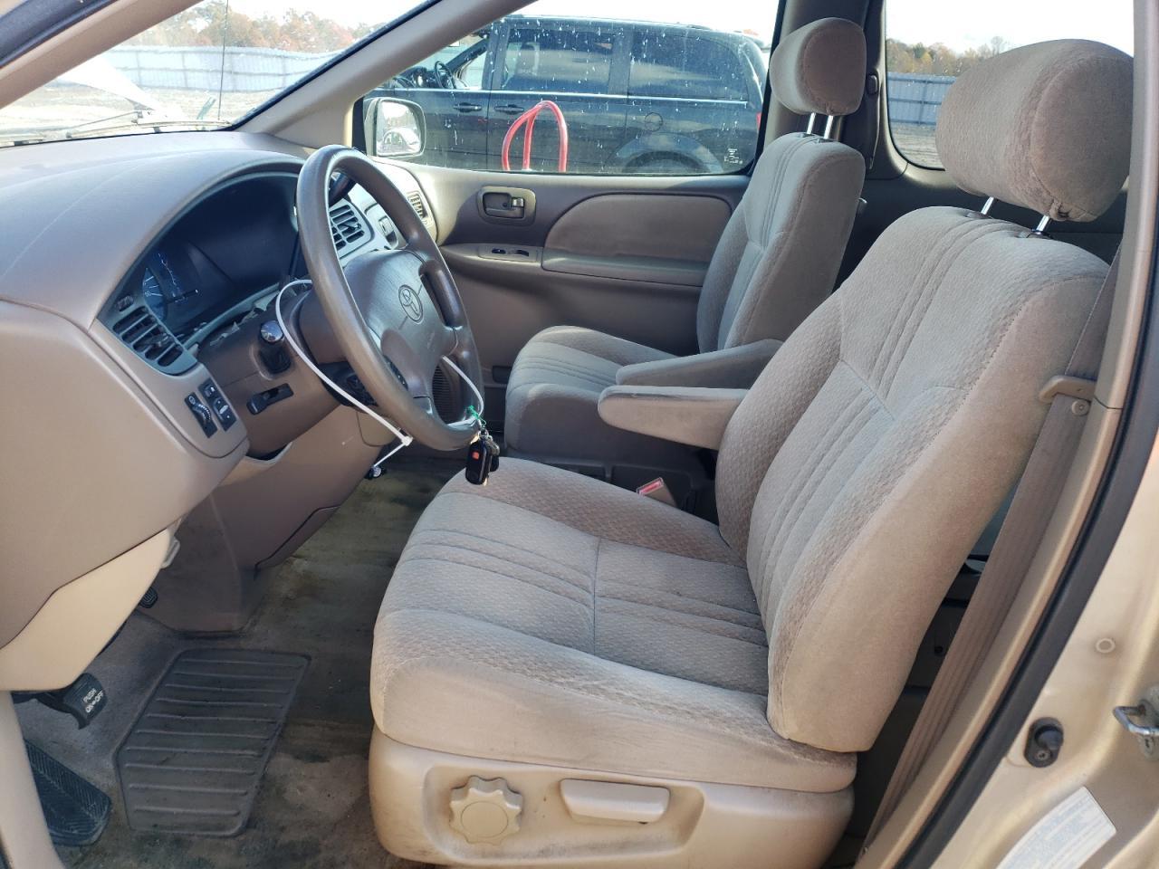 2003 TOYOTA SIENNA