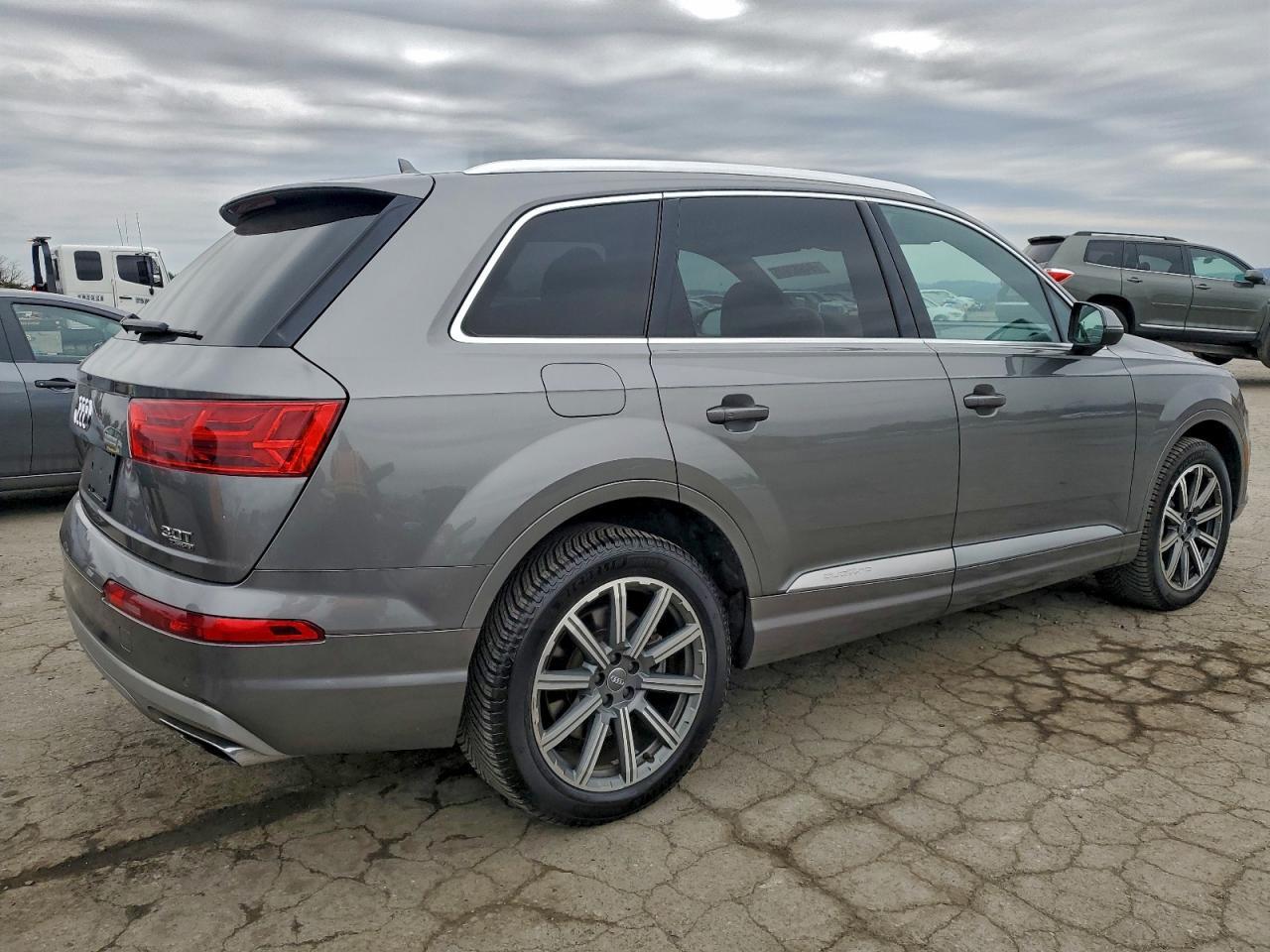 2017 AUDI Q7