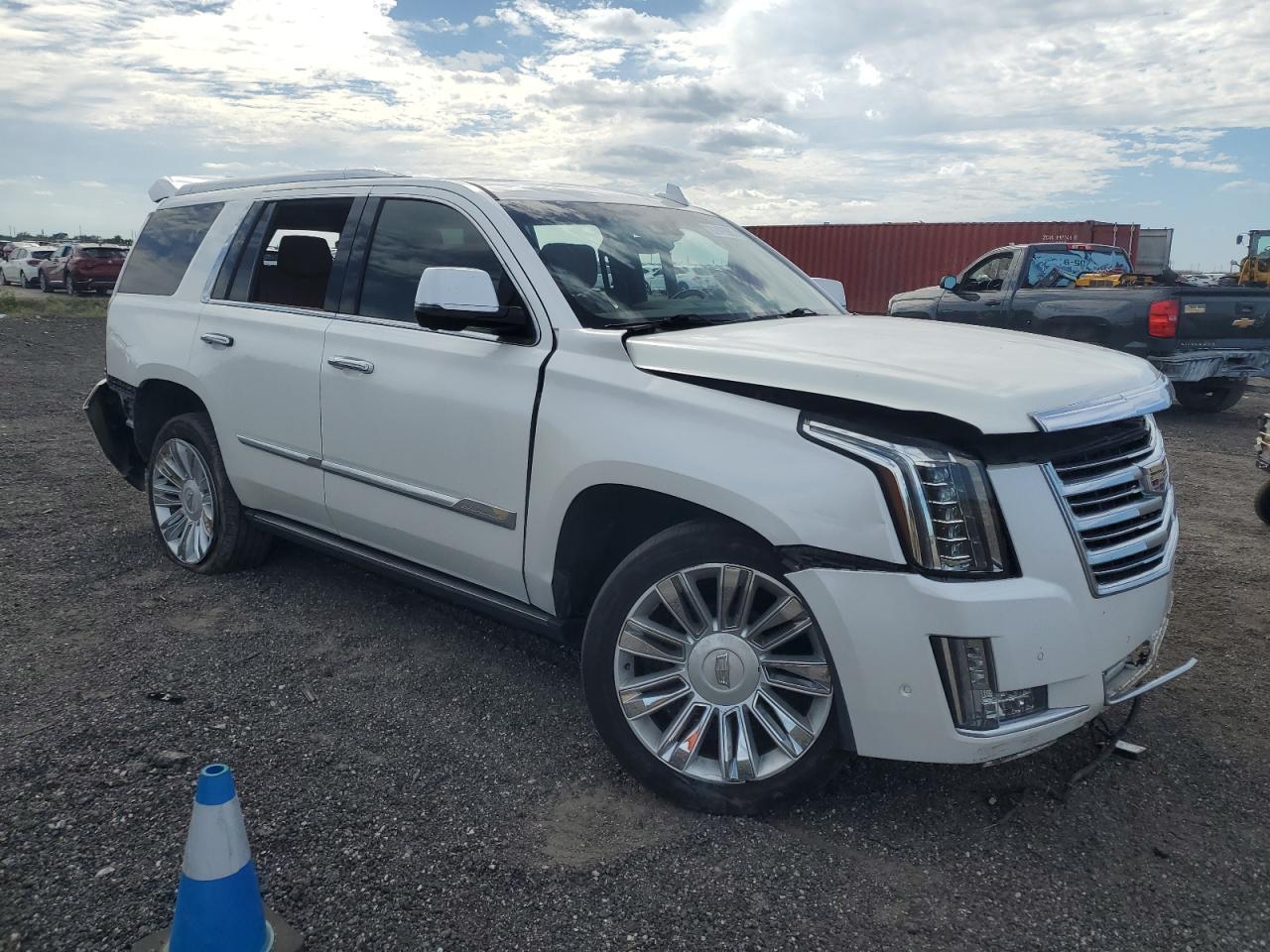 2017 CADILLAC ESCALADE
