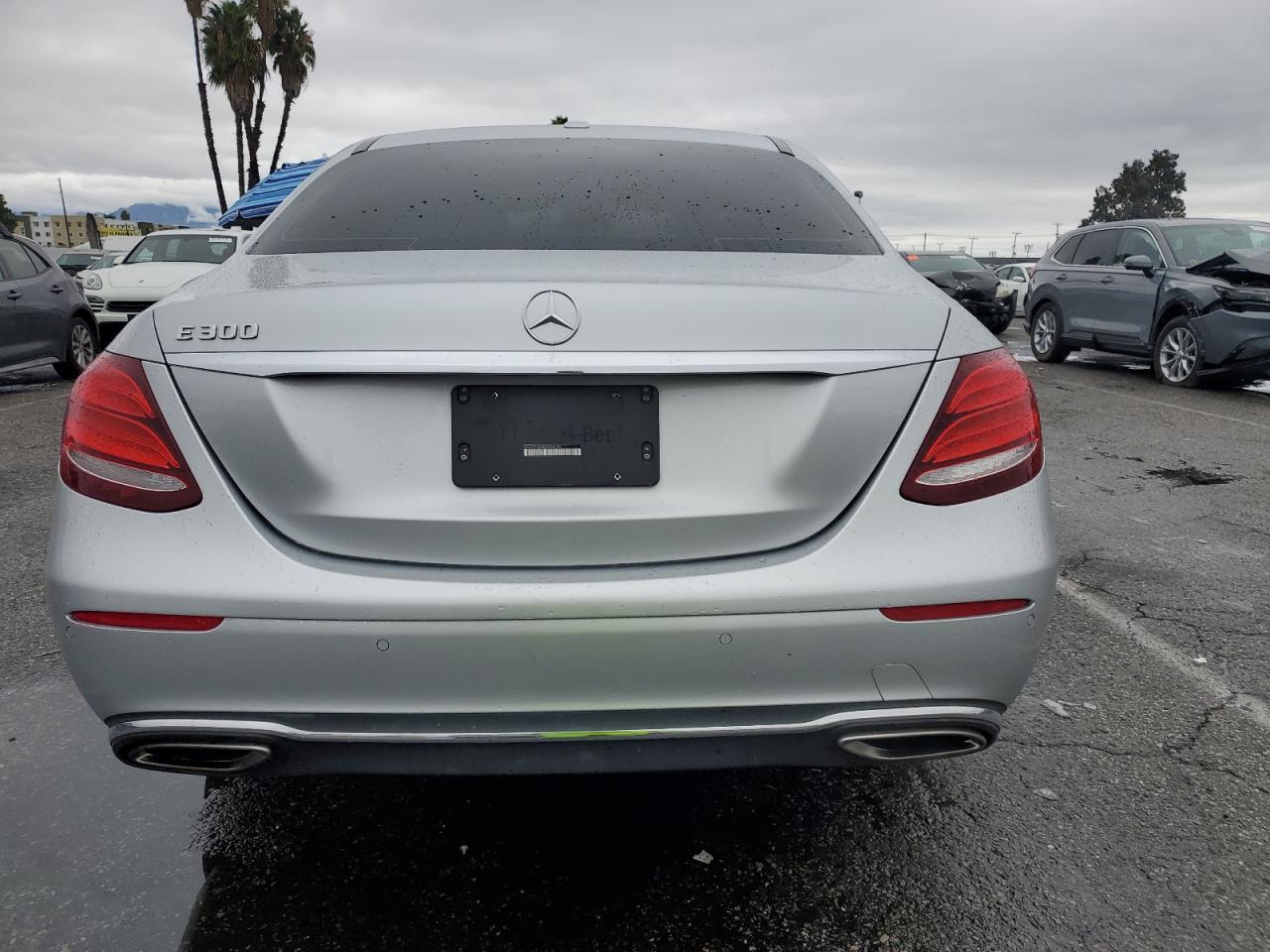 2017 MERCEDES-BENZ E-Class