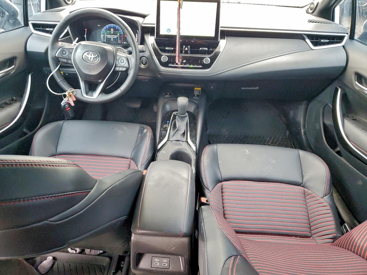 2025 TOYOTA COROLLA