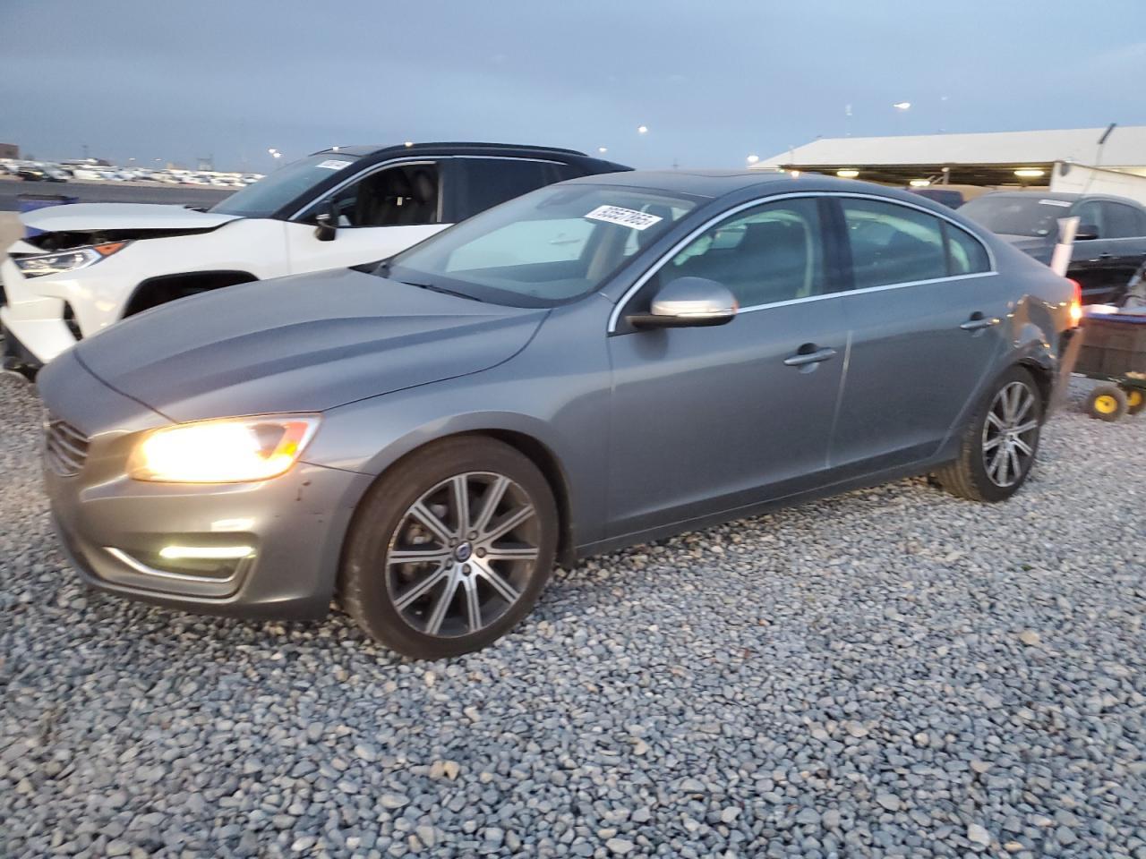 2017 VOLVO S60
